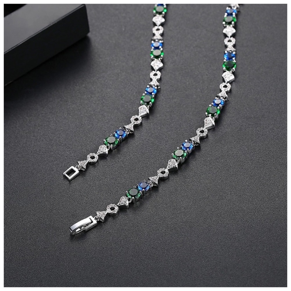 The Leeandra Swarovski Crystals Long Necklace - Picture 5 of 5